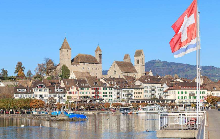Rapperswil mit Schloss am Zürichsee